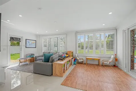 7230 SW 104th Street Pinecrest FL 33156