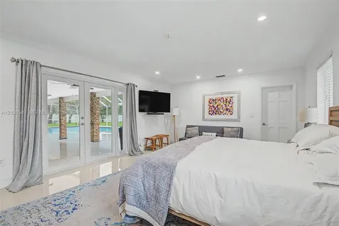 7230 SW 104th Street Pinecrest FL 33156