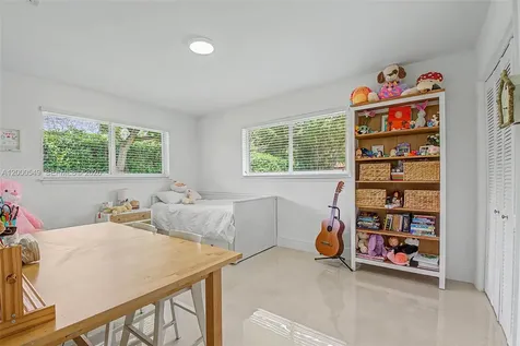 7230 SW 104th Street Pinecrest FL 33156