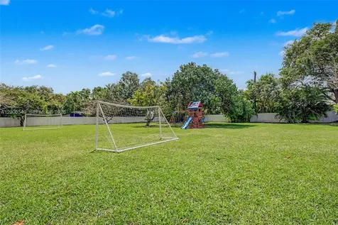 7230 SW 104th Street Pinecrest FL 33156
