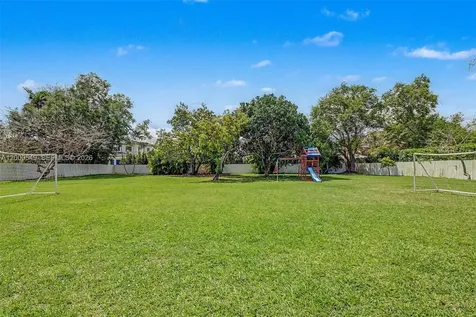 7230 SW 104th Street Pinecrest FL 33156