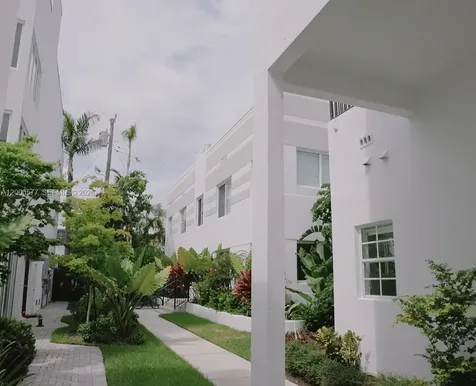 1570 Euclid Avenue Miami Beach FL 33139