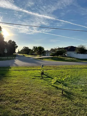 1637 SW Taurus Lane Port St. Lucie FL 34984