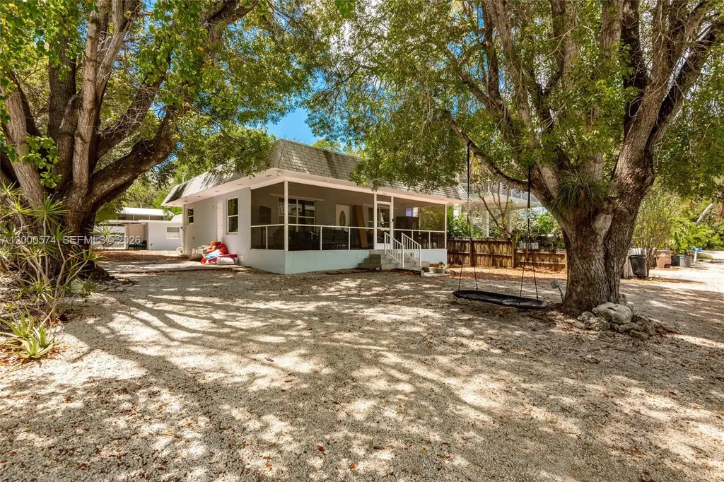 367 Buttonwood Shores Drive Key Largo FL 33037