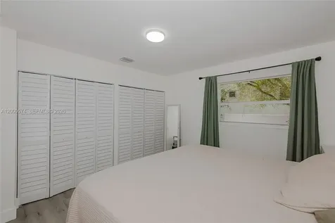 367 Buttonwood Shores Drive Key Largo FL 33037