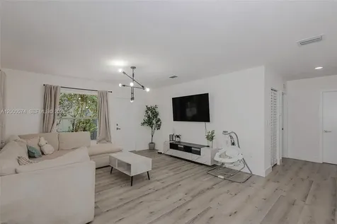 367 Buttonwood Shores Drive Key Largo FL 33037