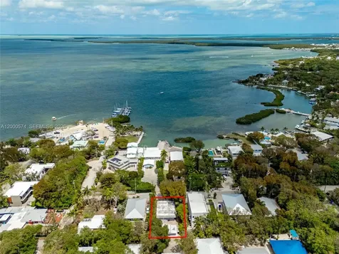 367 Buttonwood Shores Drive Key Largo FL 33037
