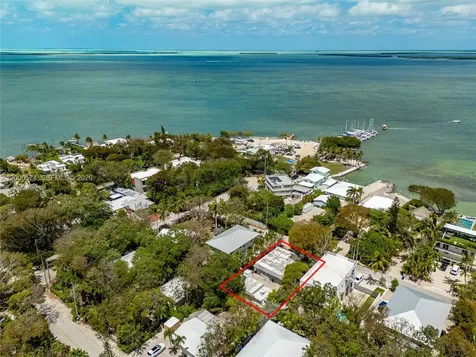367 Buttonwood Shores Drive Key Largo FL 33037