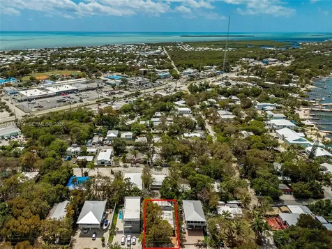 367 Buttonwood Shores Drive Key Largo FL 33037