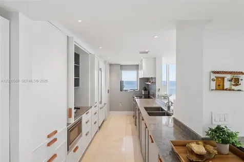 10275 Collins Avenue Bal Harbour FL 33154