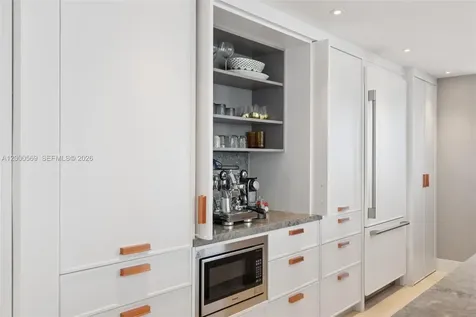 10275 Collins Avenue Bal Harbour FL 33154