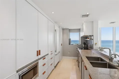 10275 Collins Avenue Bal Harbour FL 33154