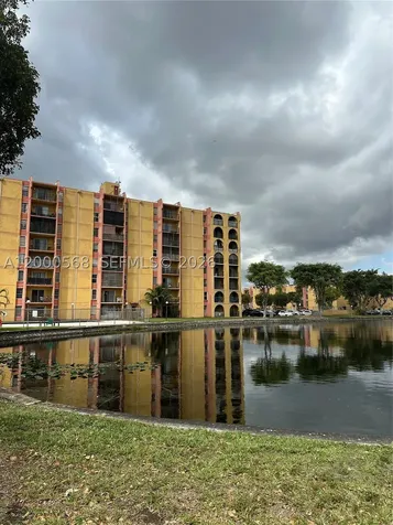 4717 NW 7th Street Miami FL 33126