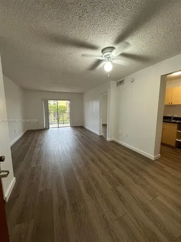 4717 NW 7th Street Miami FL 33126