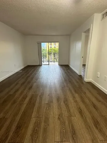 4717 NW 7th Street Miami FL 33126