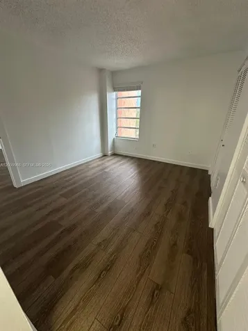 4717 NW 7th Street Miami FL 33126
