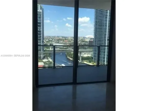 68 SE 6th Street Miami FL 33131