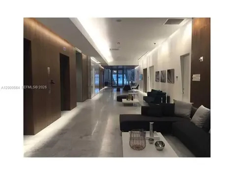 68 SE 6th Street Miami FL 33131