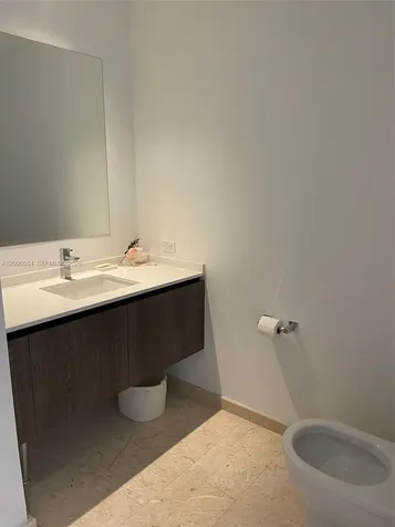 68 SE 6th Street Miami FL 33131