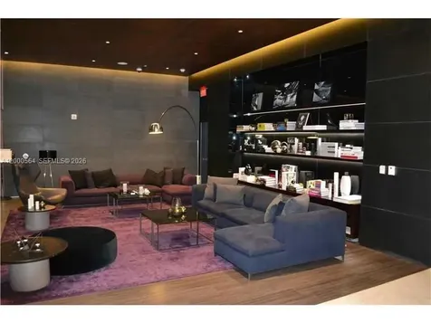68 SE 6th Street Miami FL 33131