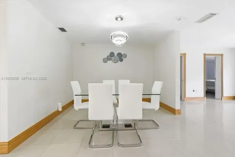 8197 W 14th Court Hialeah FL 33014