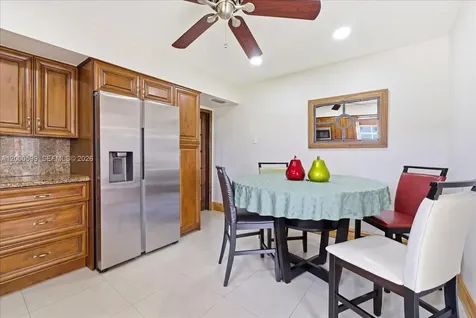 8197 W 14th Court Hialeah FL 33014