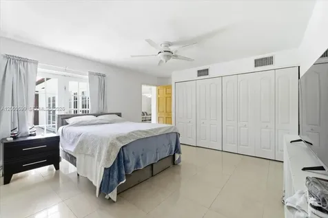 8197 W 14th Court Hialeah FL 33014