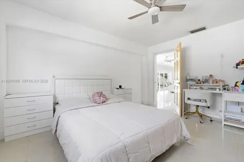 8197 W 14th Court Hialeah FL 33014