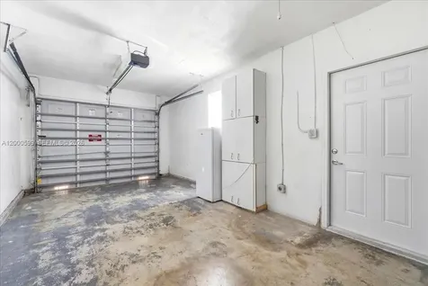 8197 W 14th Court Hialeah FL 33014