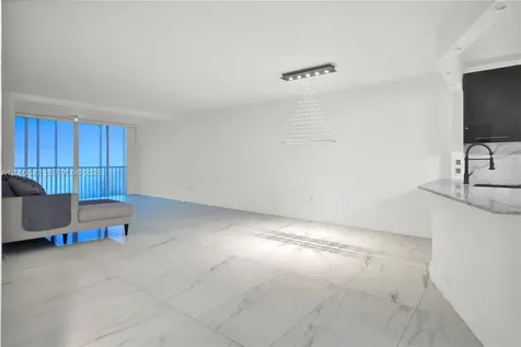1750 NE 191st Street Miami FL 33179