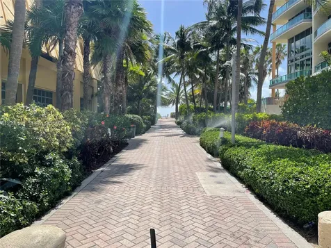 1460 Ocean Drive Miami Beach FL 33139