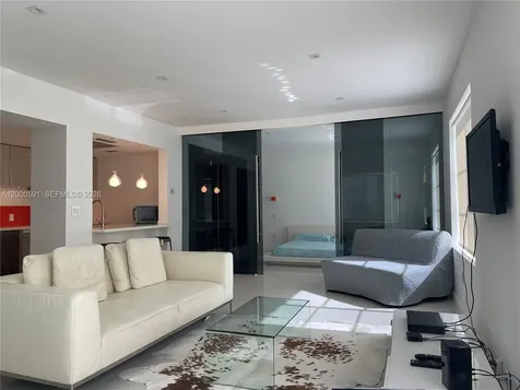 1460 Ocean Drive Miami Beach FL 33139