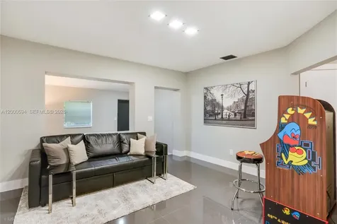 2990 NW 50th Street Miami FL 33142
