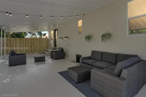 2990 NW 50th Street Miami FL 33142