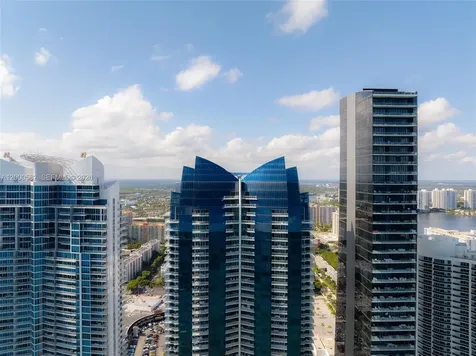 17121 Collins Avenue Sunny Isles Beach FL 33160