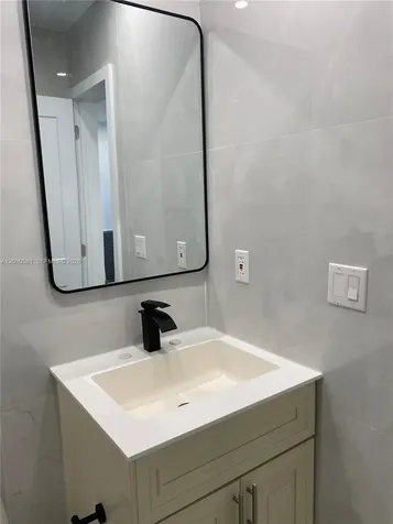 2350 SW 26th Lane Miami FL 33133