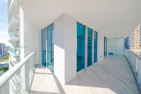 1100 S Miami Avenue Miami FL 33130