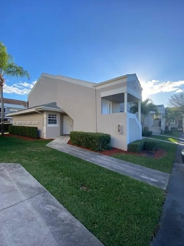 2641 SE 21st Court Homestead FL 33035