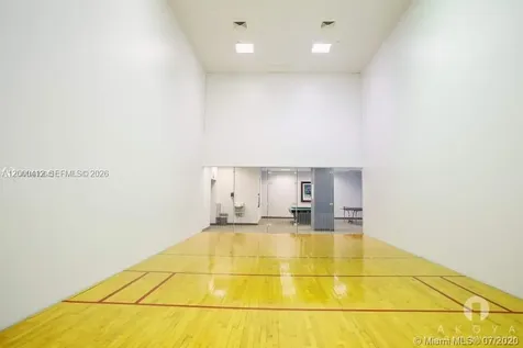 6365 Collins Avenue Miami Beach FL 33141