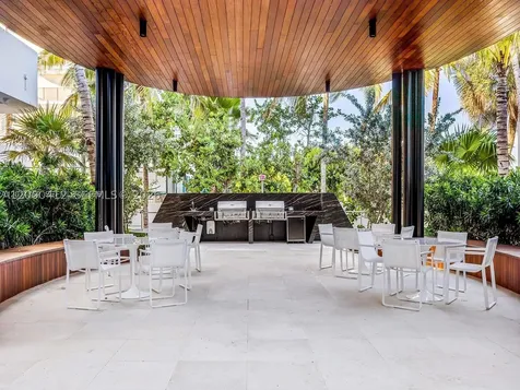 6365 Collins Avenue Miami Beach FL 33141