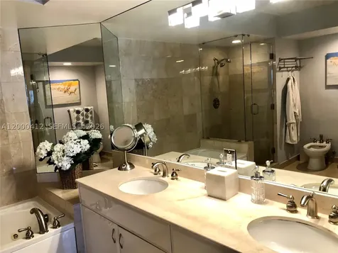 6365 Collins Avenue Miami Beach FL 33141