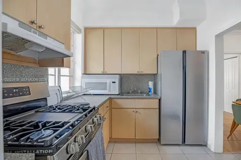 301 86th Street Miami Beach FL 33141