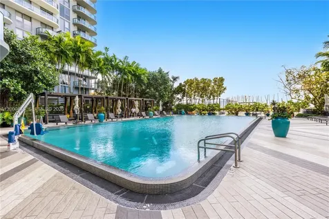 121 NE 34th Street Miami FL 33137