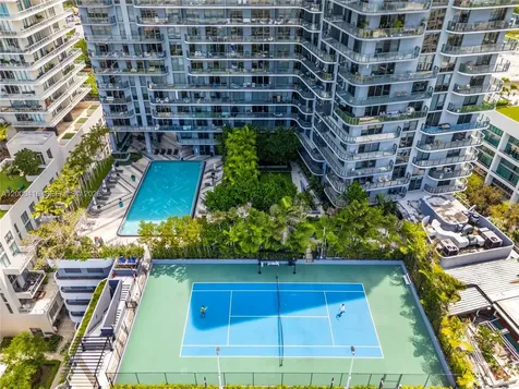 121 NE 34th Street Miami FL 33137