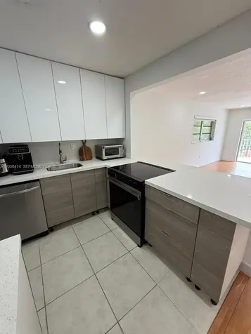 12105 NE 11th Place North Miami FL 33161