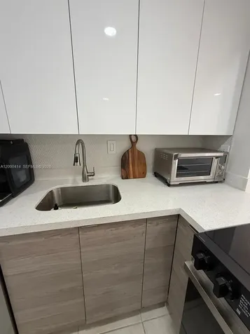 12105 NE 11th Place North Miami FL 33161