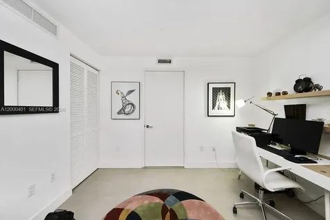 31 SE 6th Street Miami FL 33131