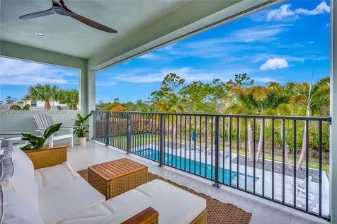 8150 SE Grassy Hollow Trail Jupiter FL 33458