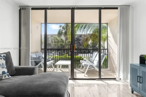 16 Royal Palm Way Boca Raton FL 33432