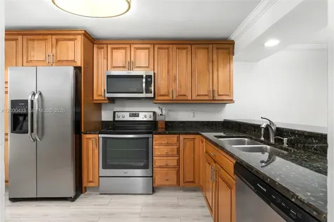 16 Royal Palm Way Boca Raton FL 33432
